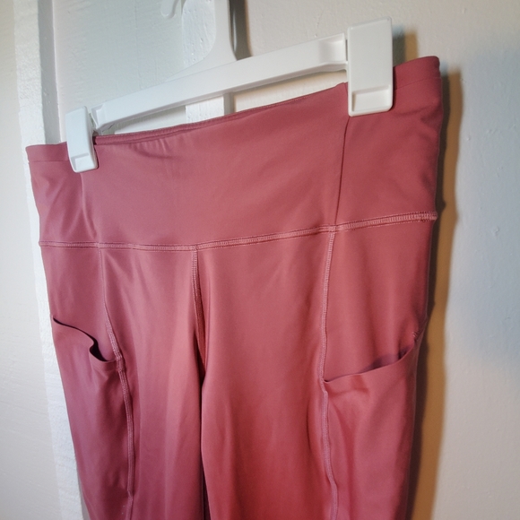 Lululemon Fast and Free Crop II 19" - Picture 5 of 16